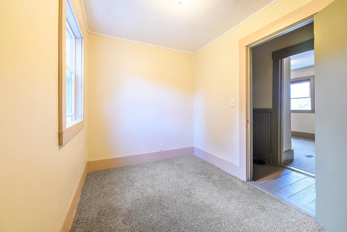 Photo of 266 Madison