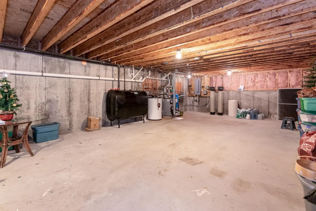 Photo of 8 Oak Knoll