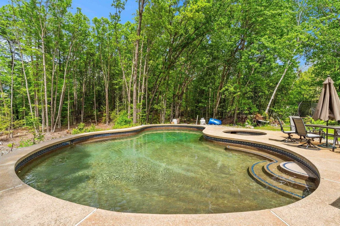 Photo of 9 Pondview