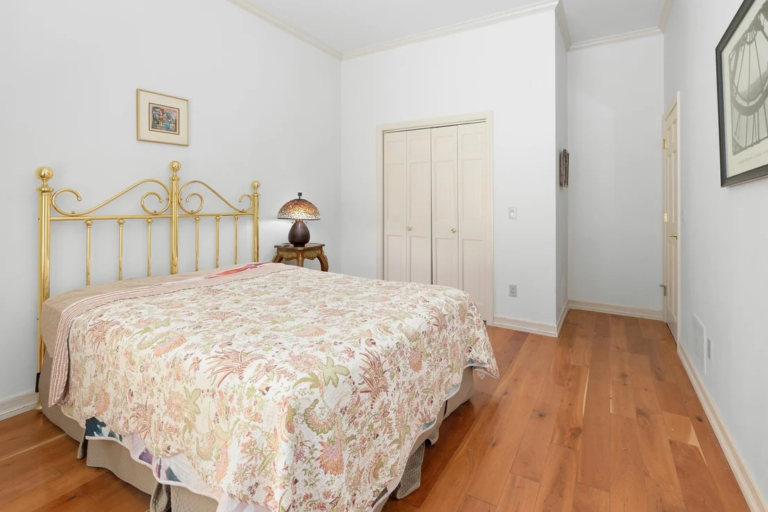 Photo of 932 McNamara