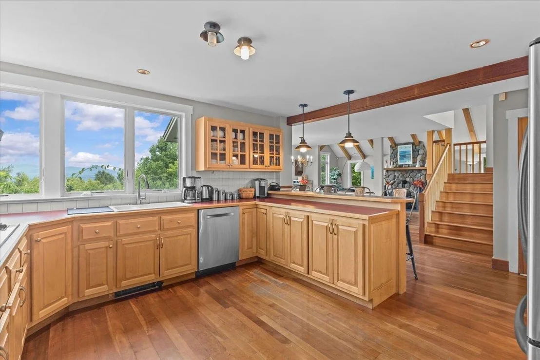 Photo of 340 Worcester Ridge