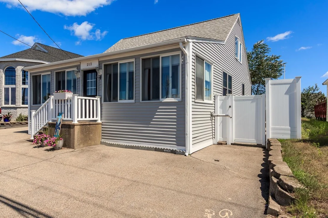 Photo of 212 Ocean