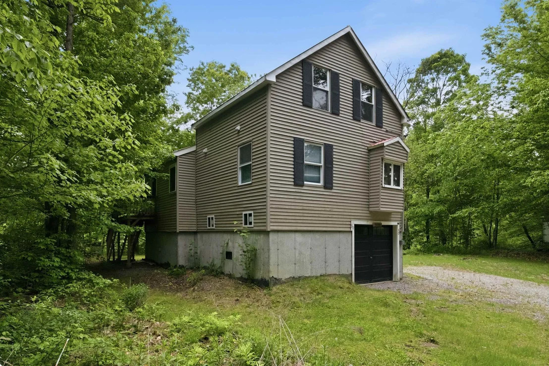 Photo of 30 Moat Brook