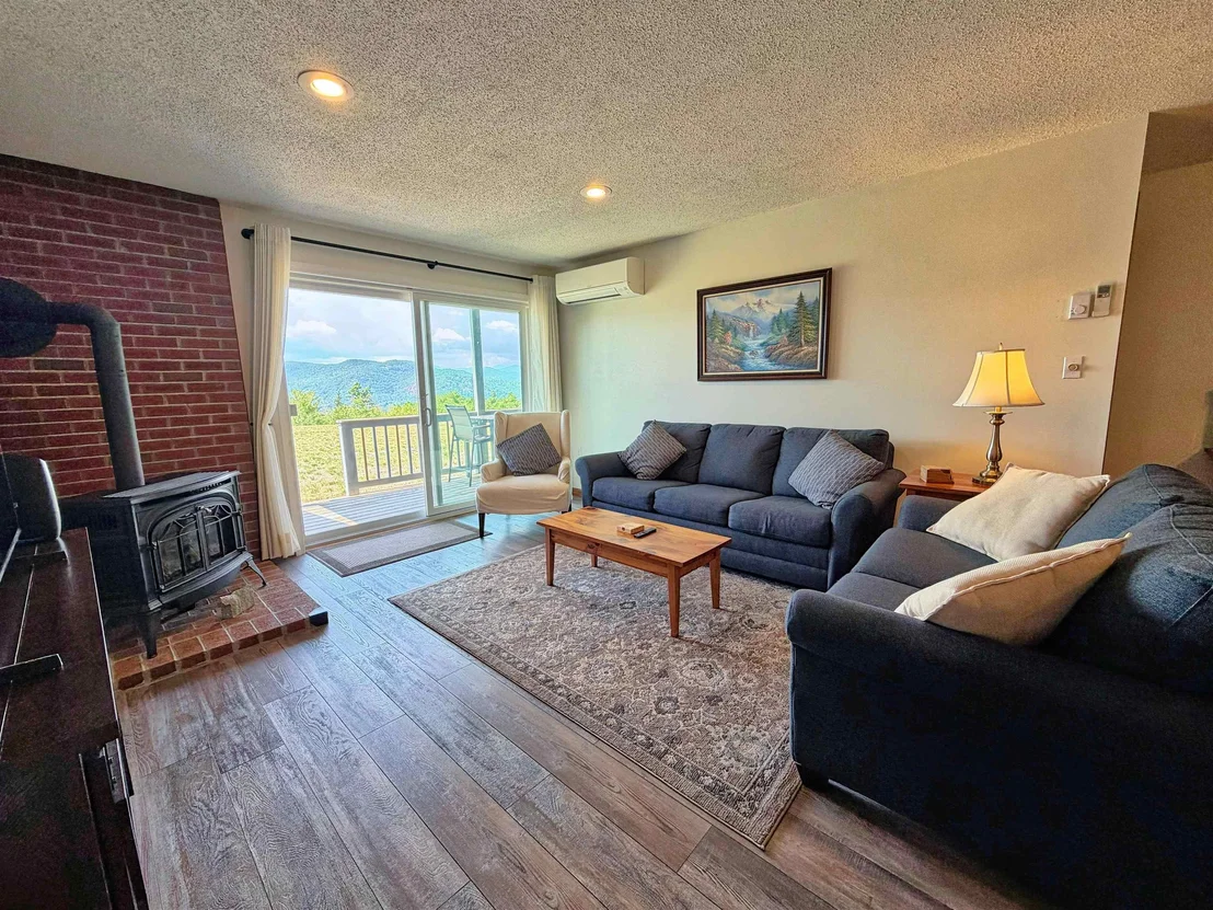Photo of Unit J82 at J82 Eagle Ridge Condo