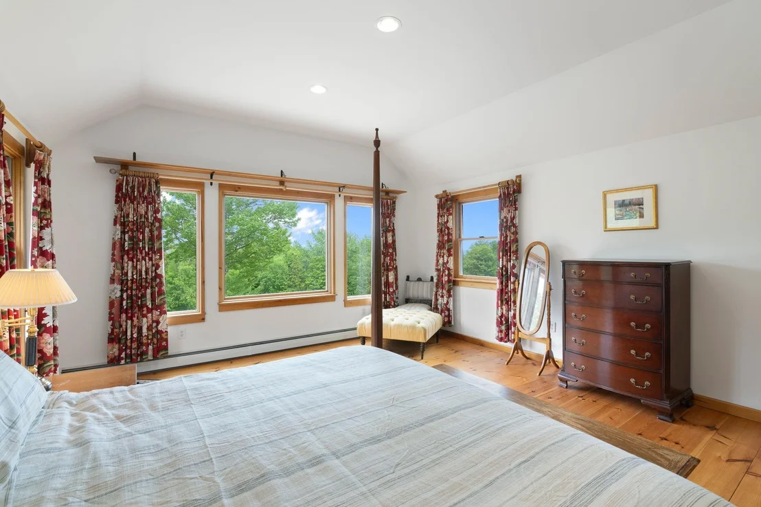 Photo of 104 Juniper Ridge