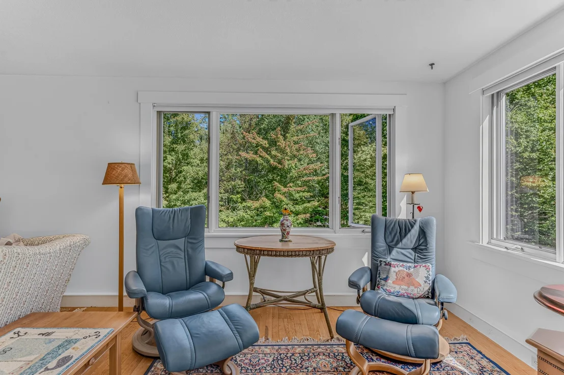 Photo of 381 Toad Hill