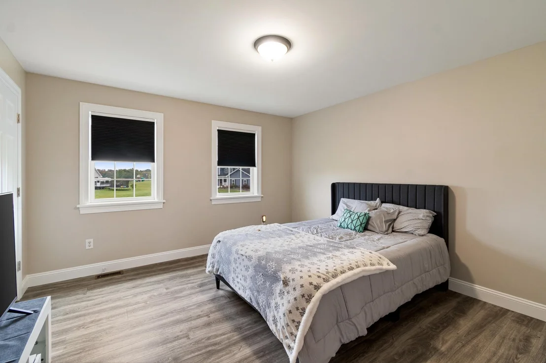 Photo of 8 Meadow View