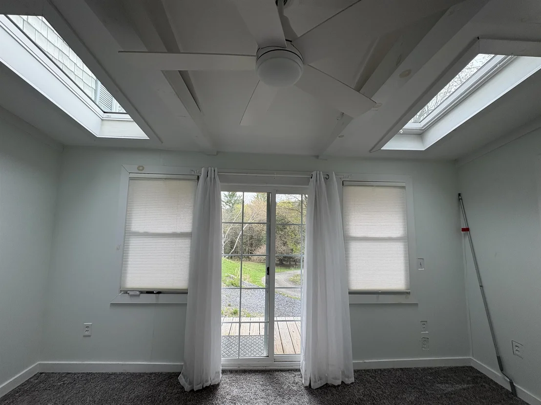 Photo of 1250 Braintree Hill