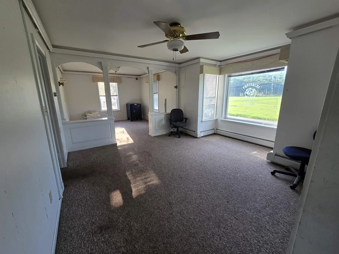 Photo of 268 Roaring Brook