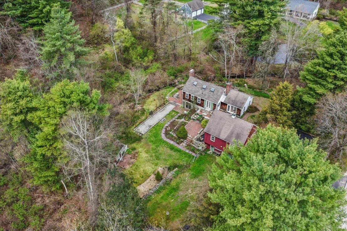 Photo of 2 Mack Hill