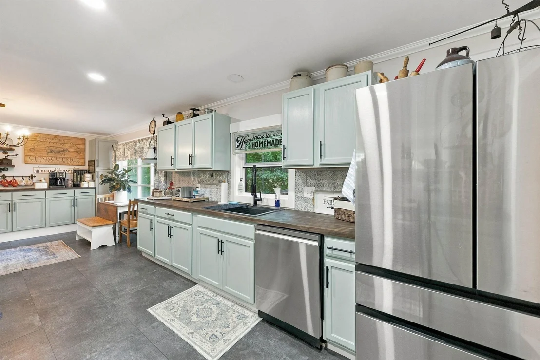 Photo of 144 White Plains