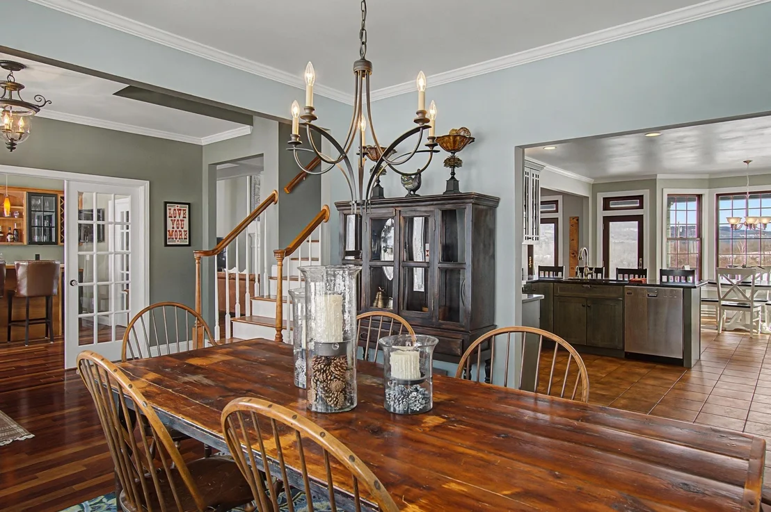 Photo of 4517 Oak Hill