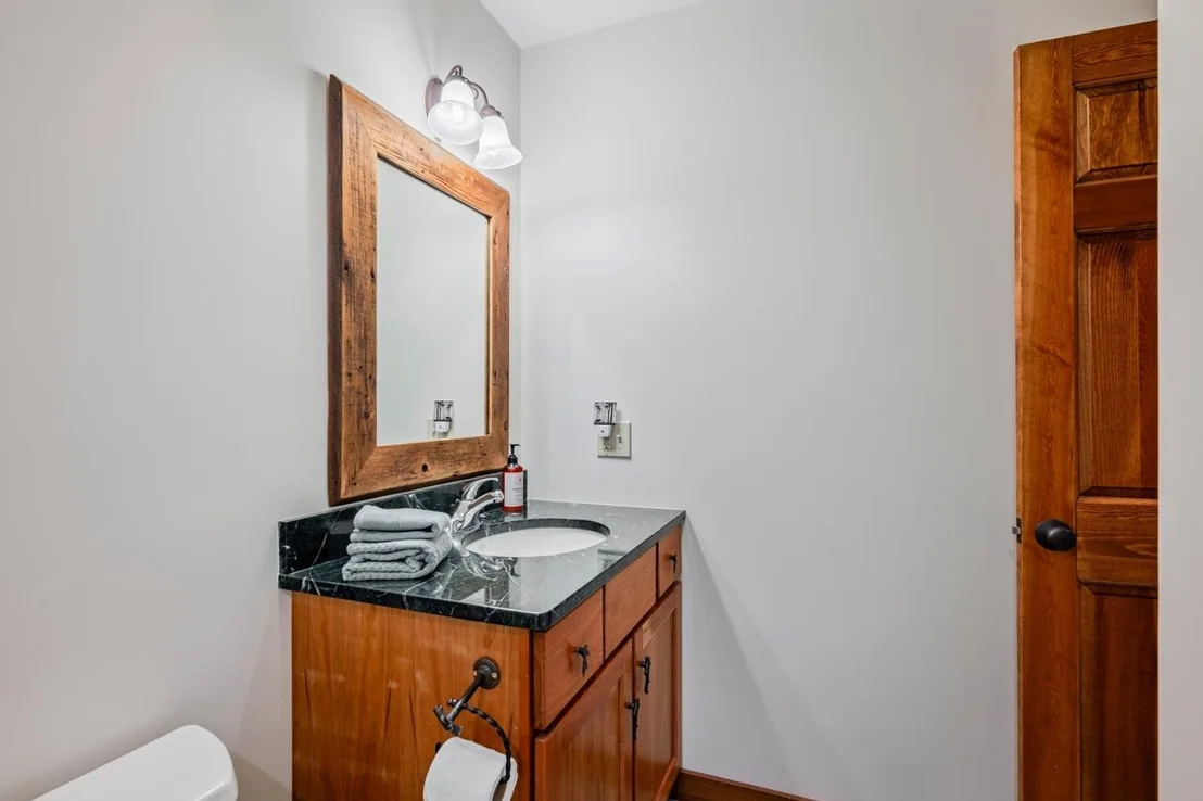 Photo of Unit 39A at 27 Eagle's