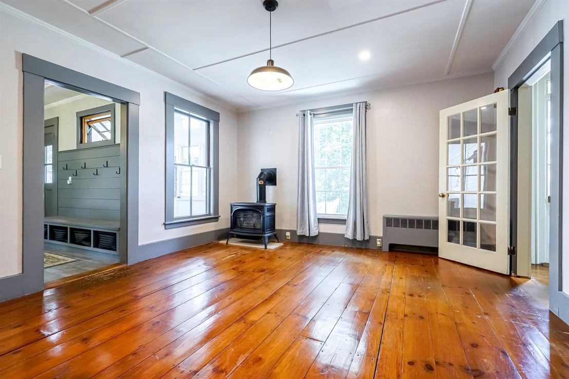 Photo of 8 Grove