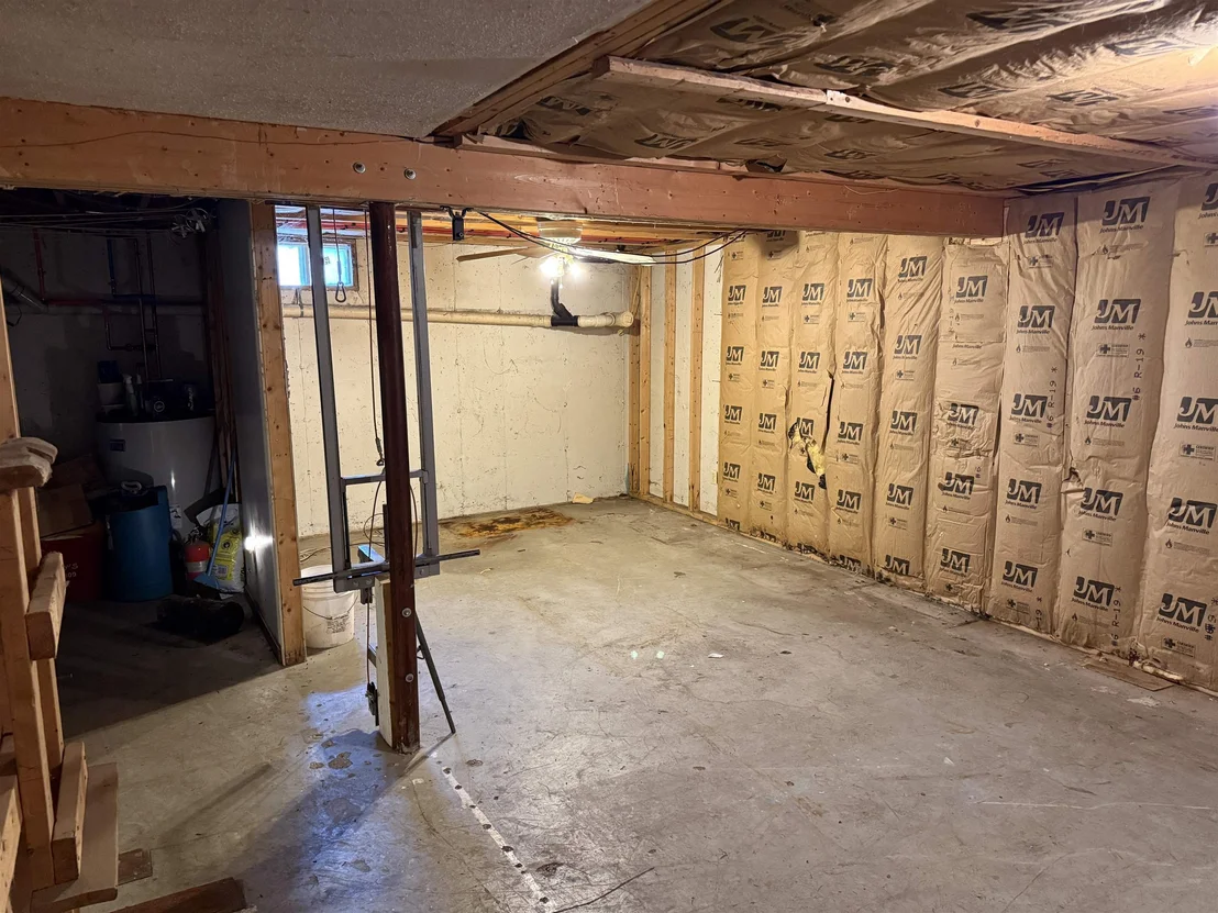 Photo of 2459 Highgate