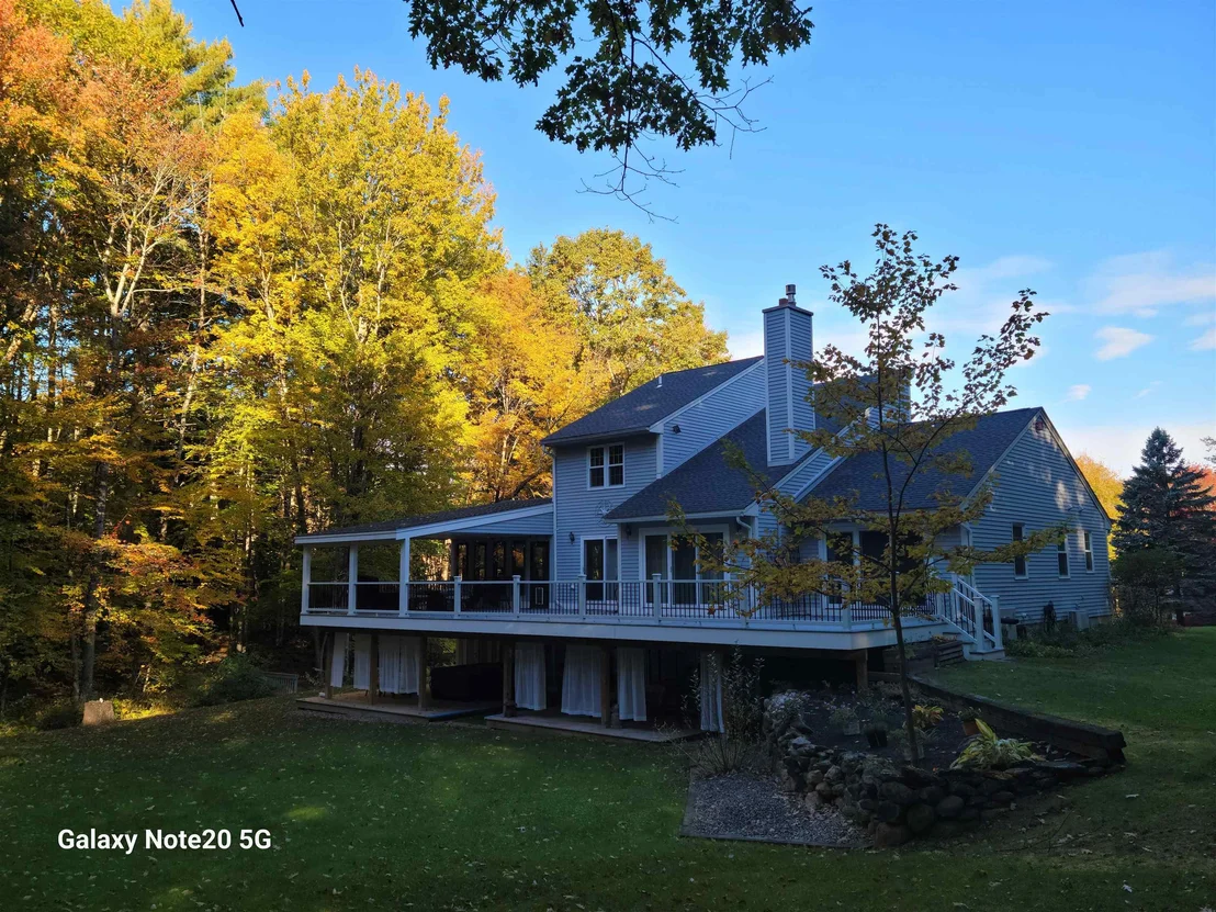 Photo of 52 Meadow