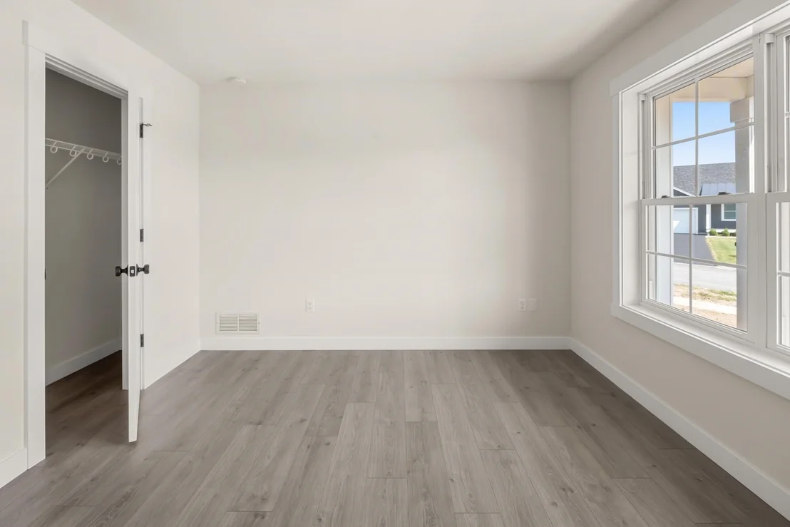 Photo of Unit 19 at 435 Commodore