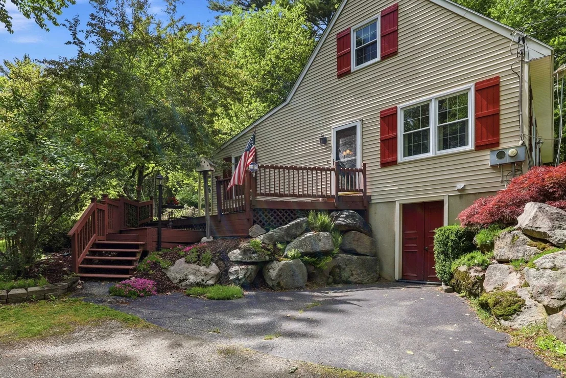 Photo of 110 Podunk