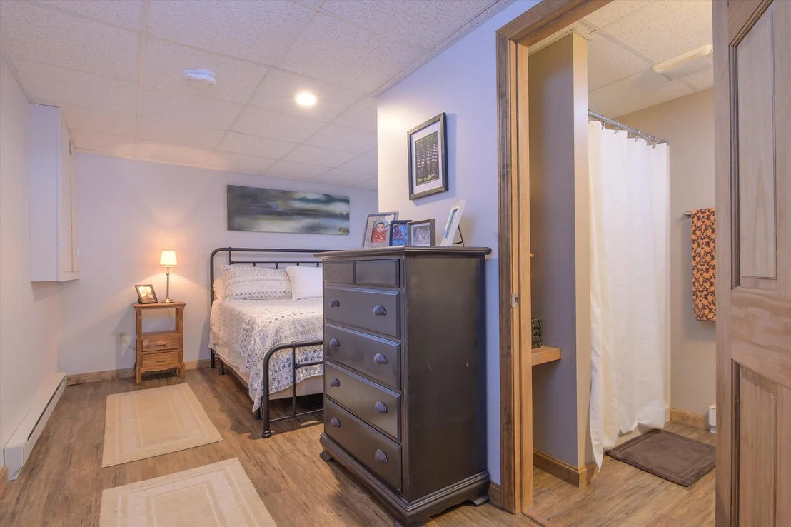 Photo of 566 Patch Hill