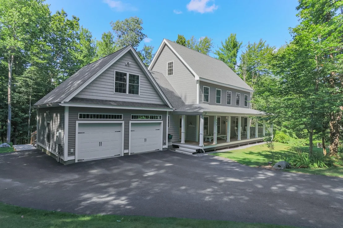Photo of 325 Mccurdy