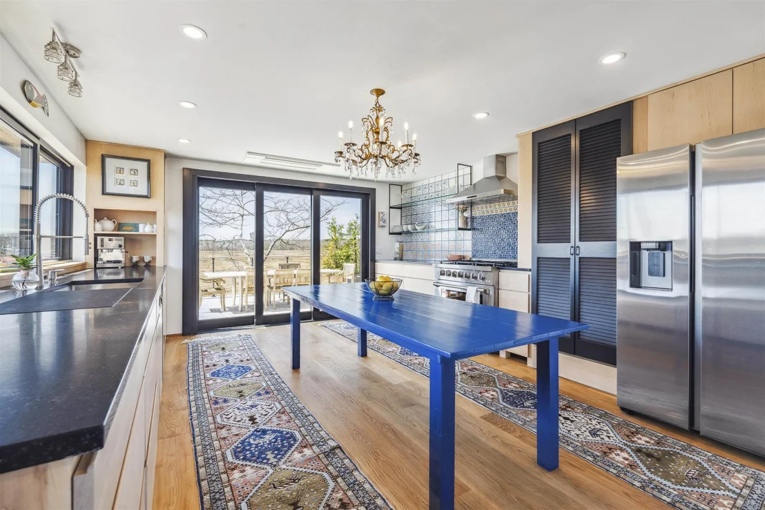Photo of 1681 Ocean