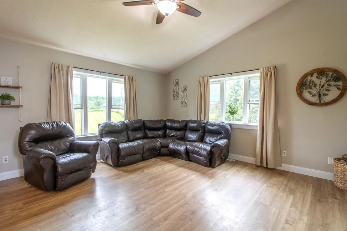Photo of 287 Lakeview
