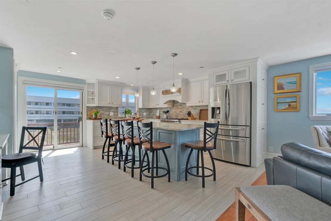 Photo of Unit 7 at 581 Ocean