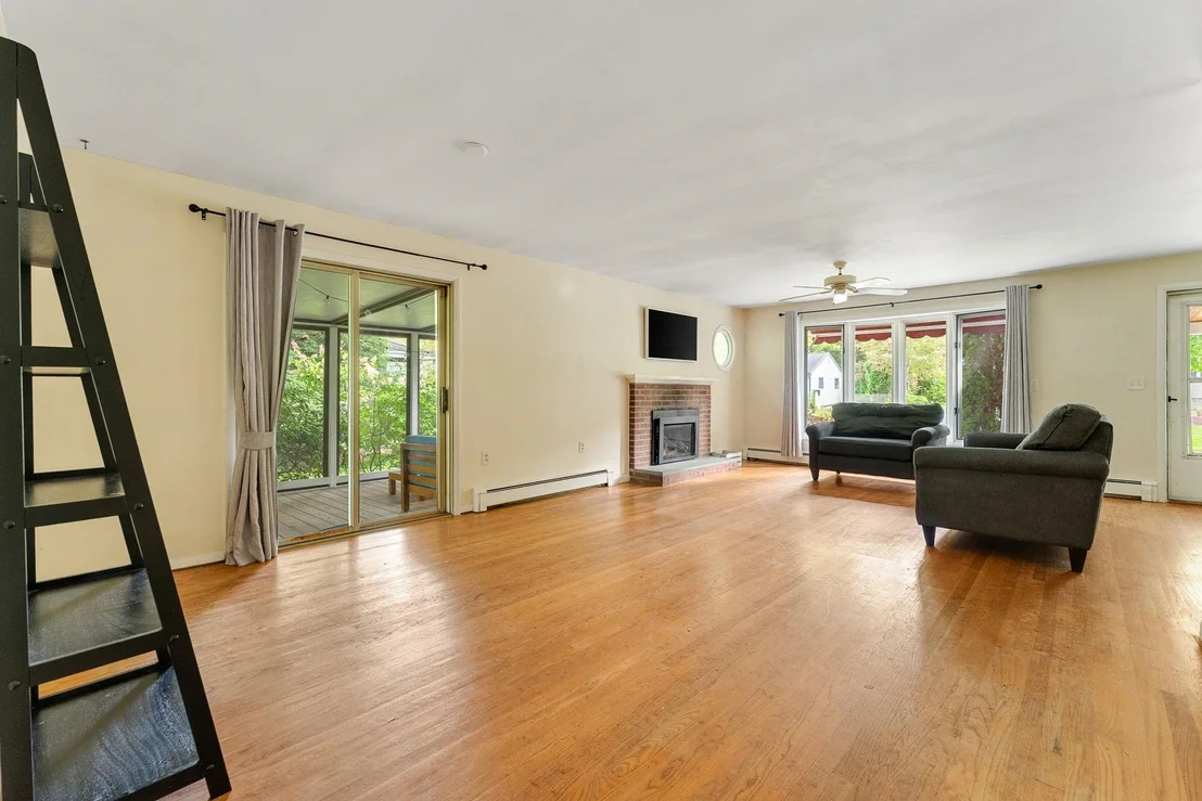 Photo of 106 Killarney