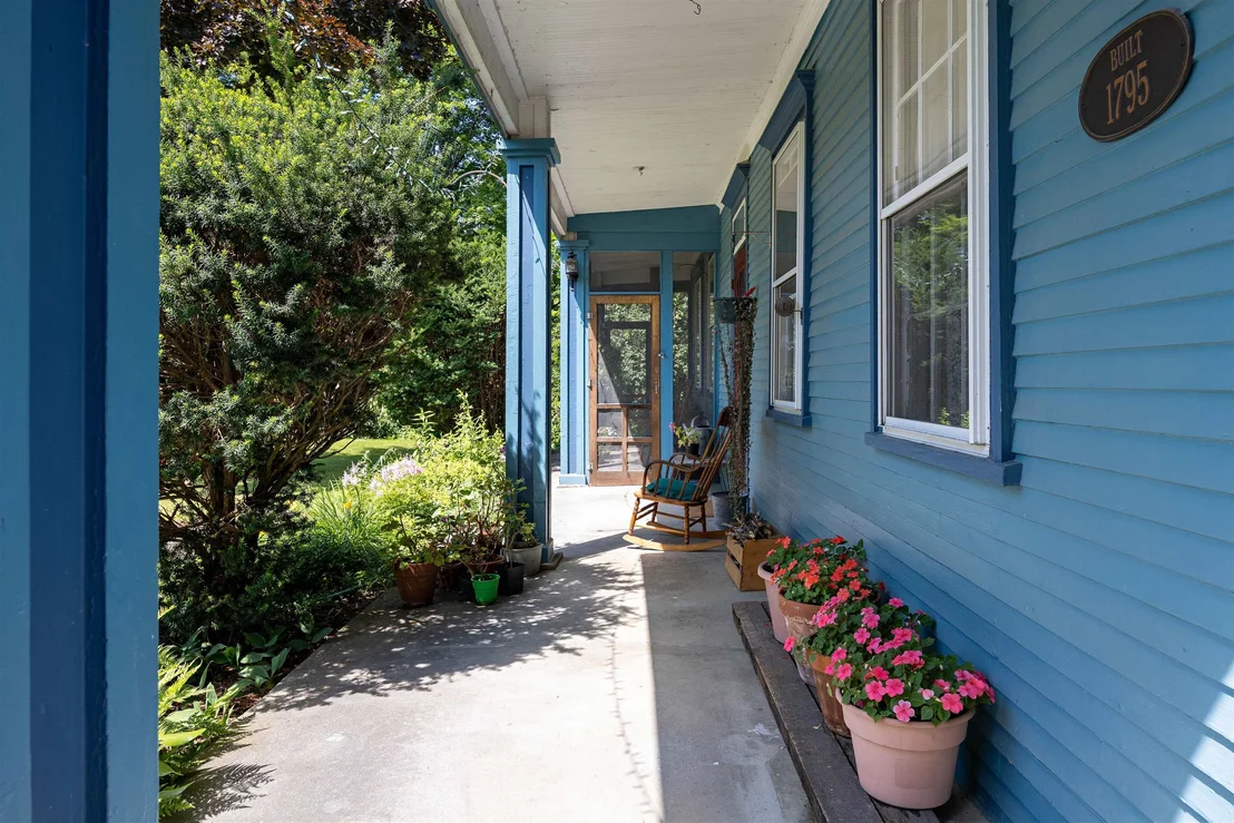Photo of 535 Oxbow