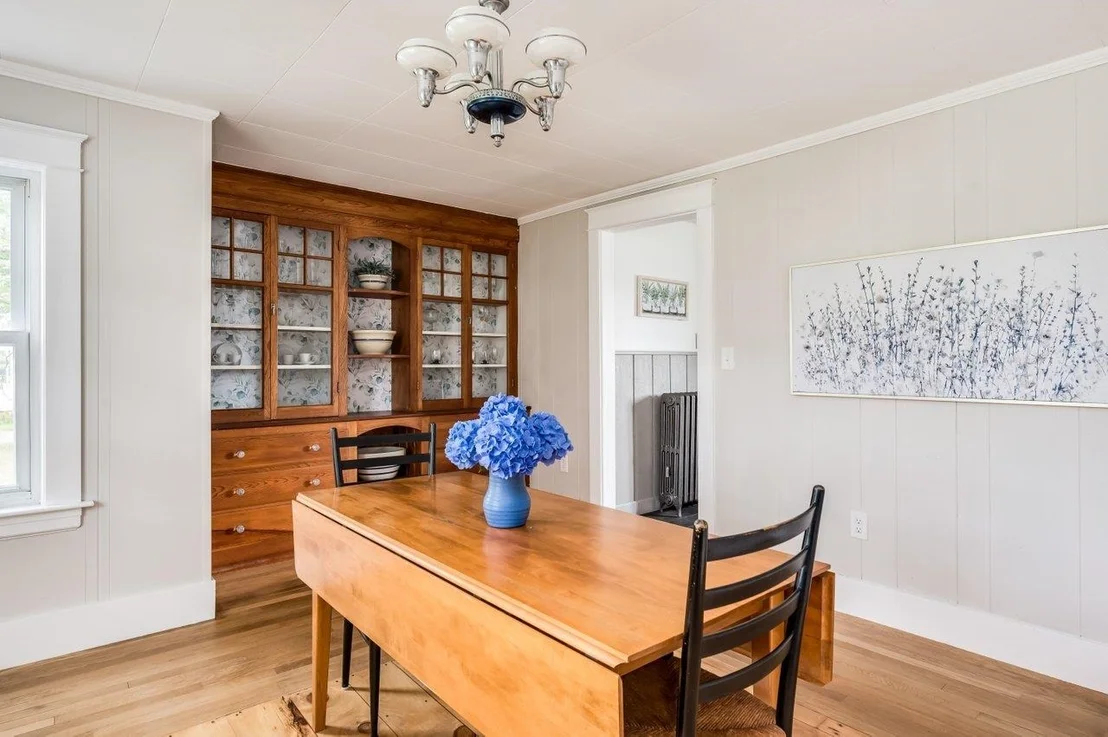Photo of 354 Dover Point