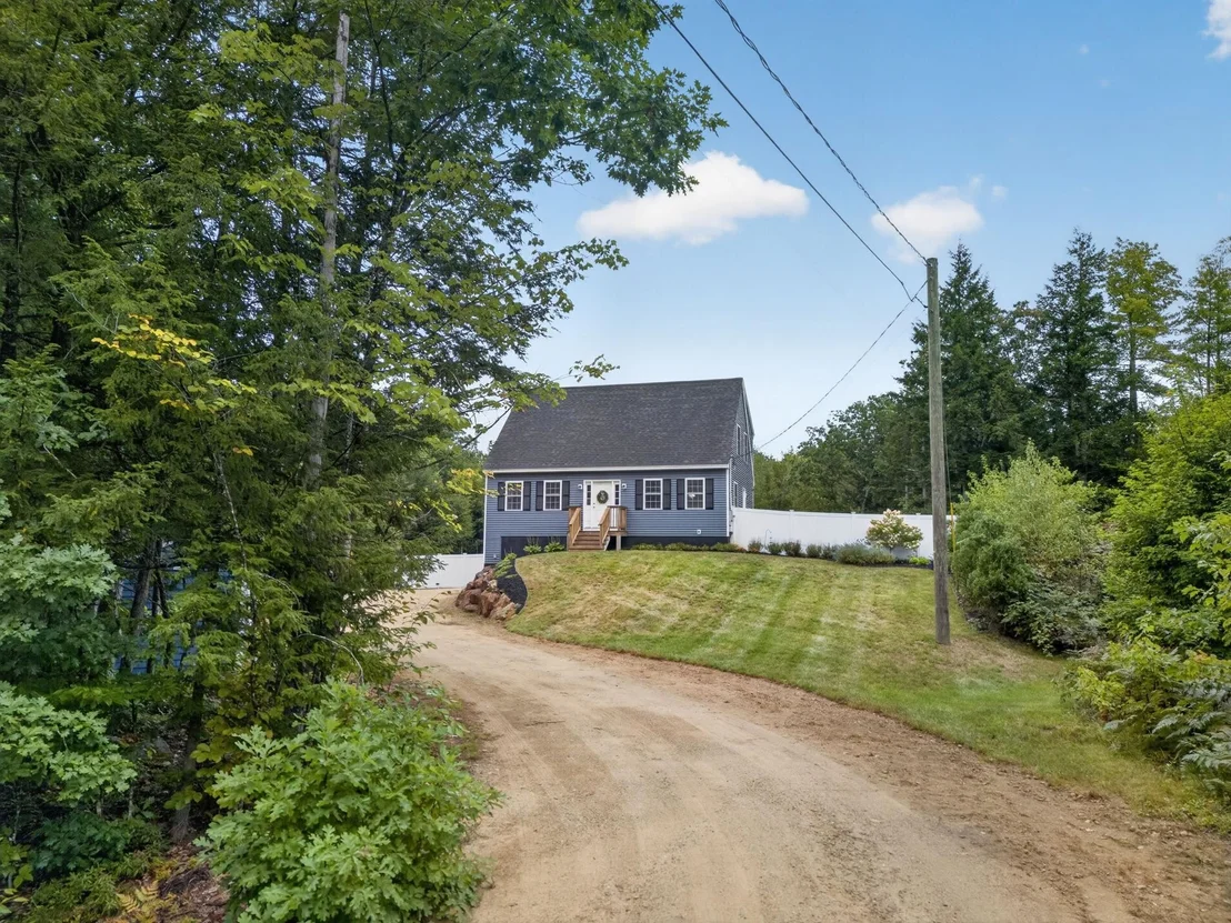 Photo of 992 Beauty Hill