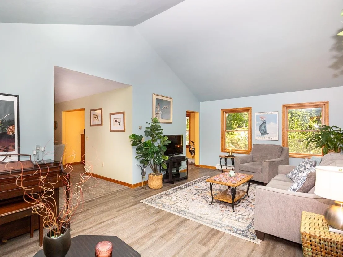 Photo of 6 Tamarack