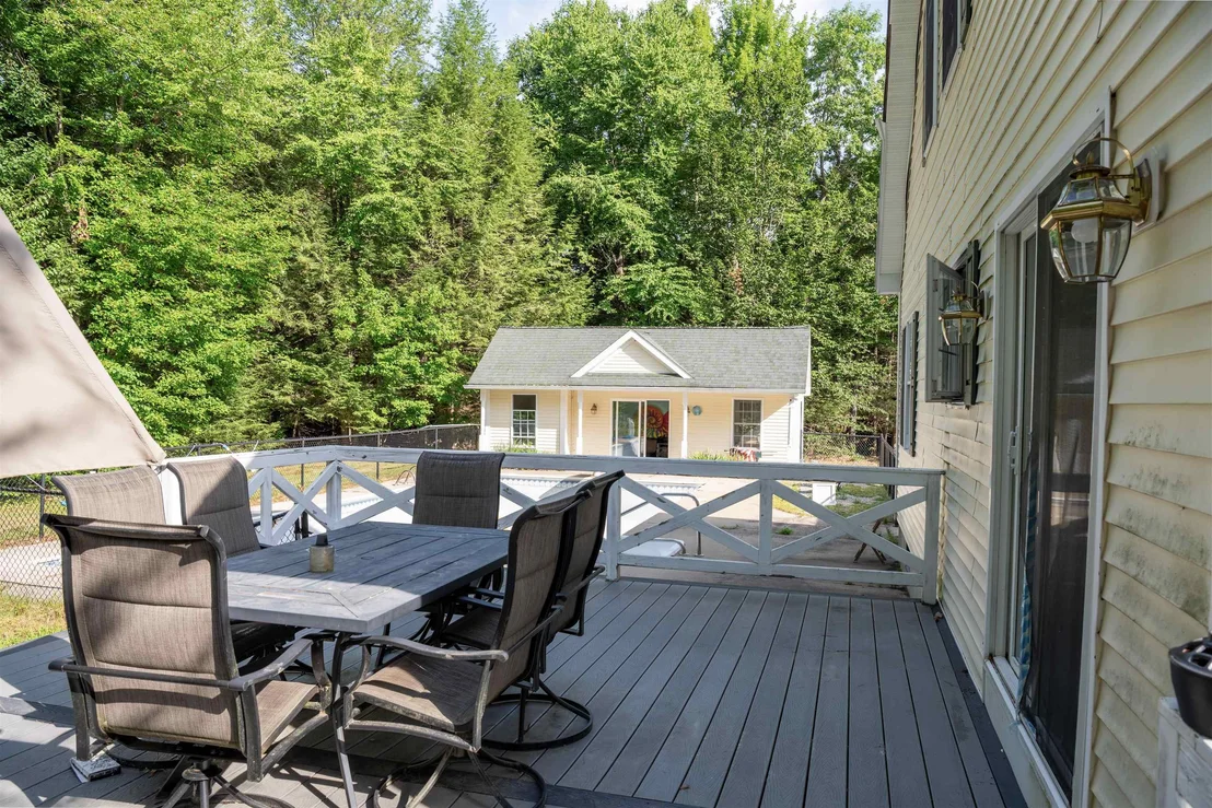 Photo of 633 1st Crown Point