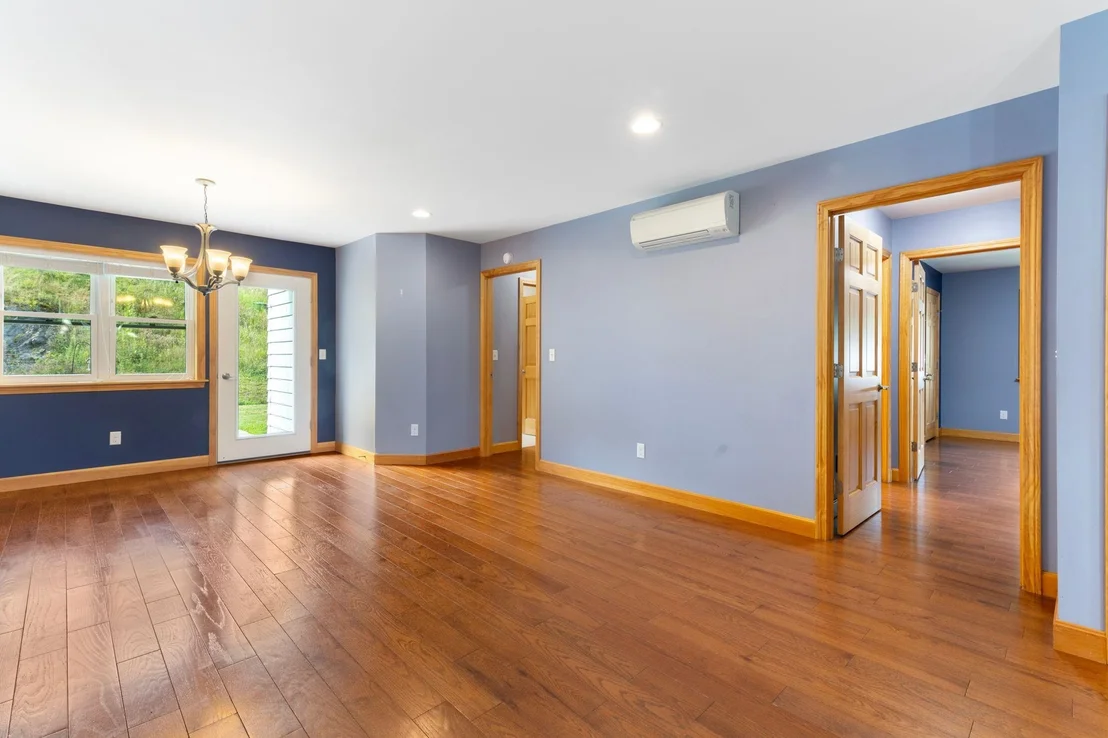 Photo of 77 Buttonwood