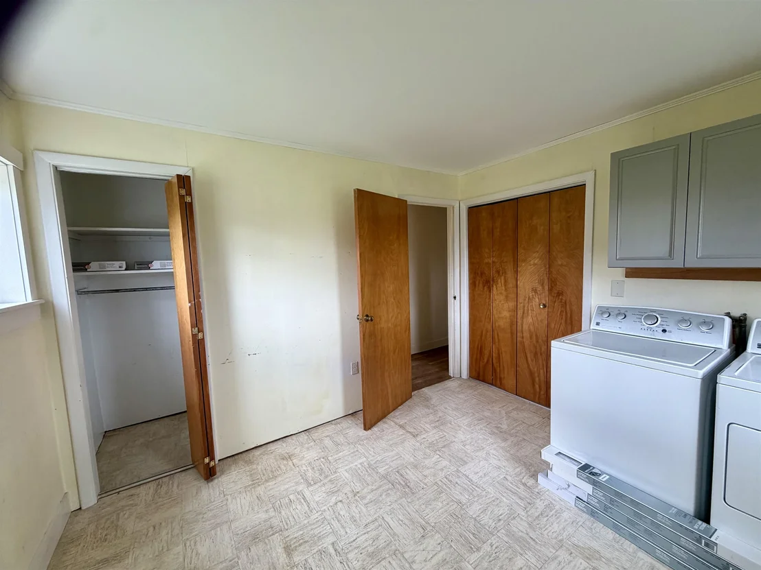 Photo of 262 Grimes