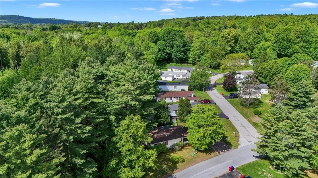 Photo of 107 Williston Woods