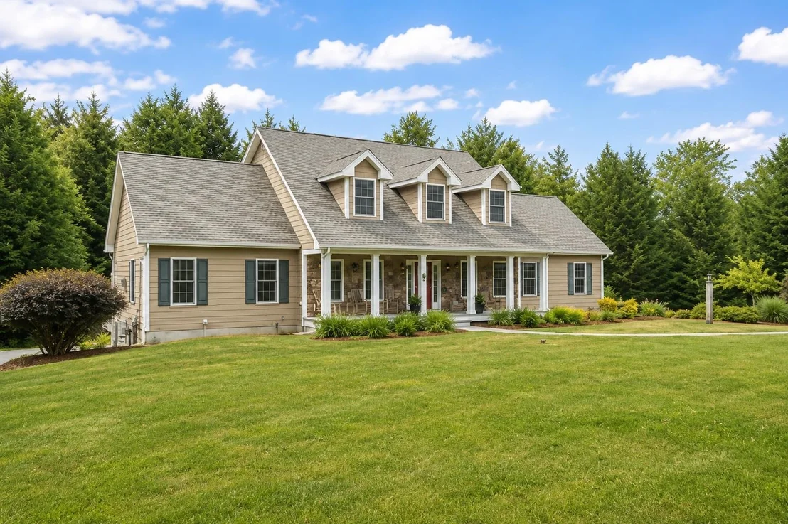 Photo of 62 Monadnock