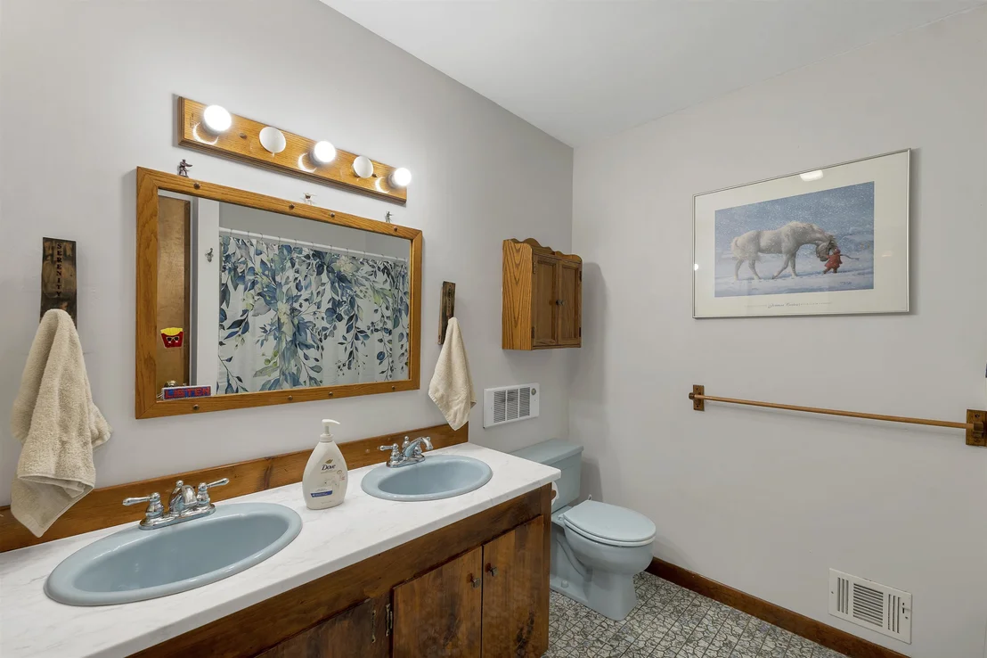 Photo of 44 Suncook Valley
