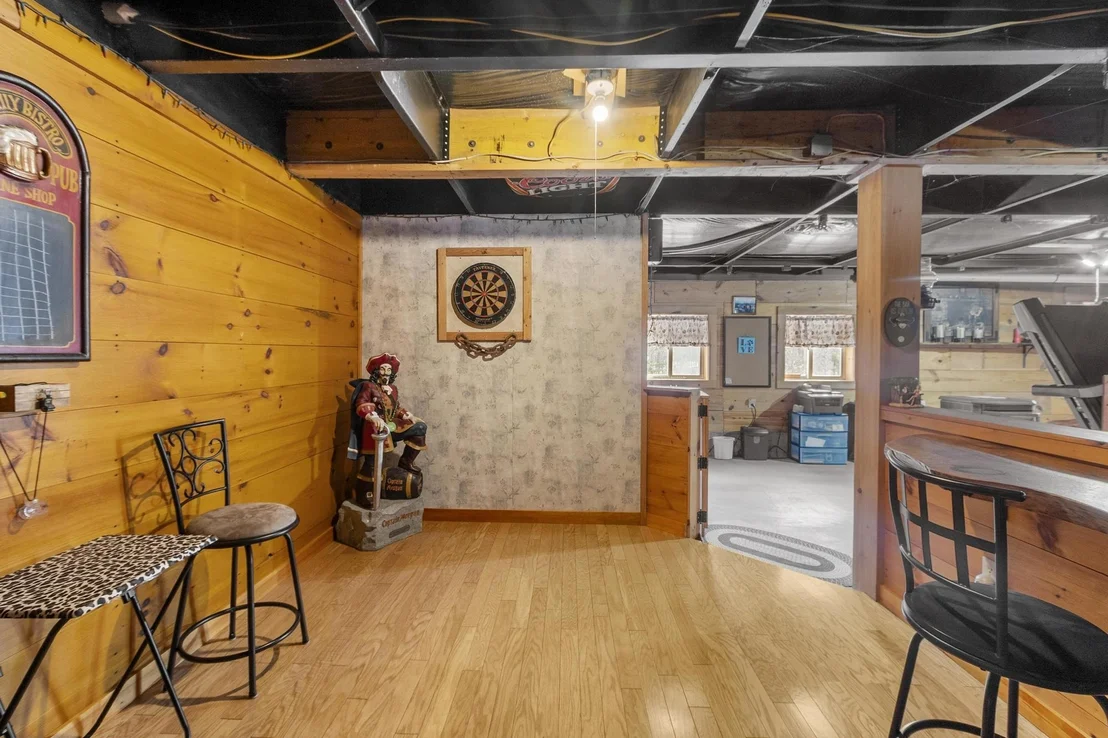 Photo of 168 Eagle Pond