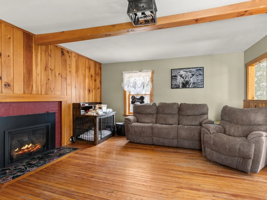 Photo of 2147 North Williston