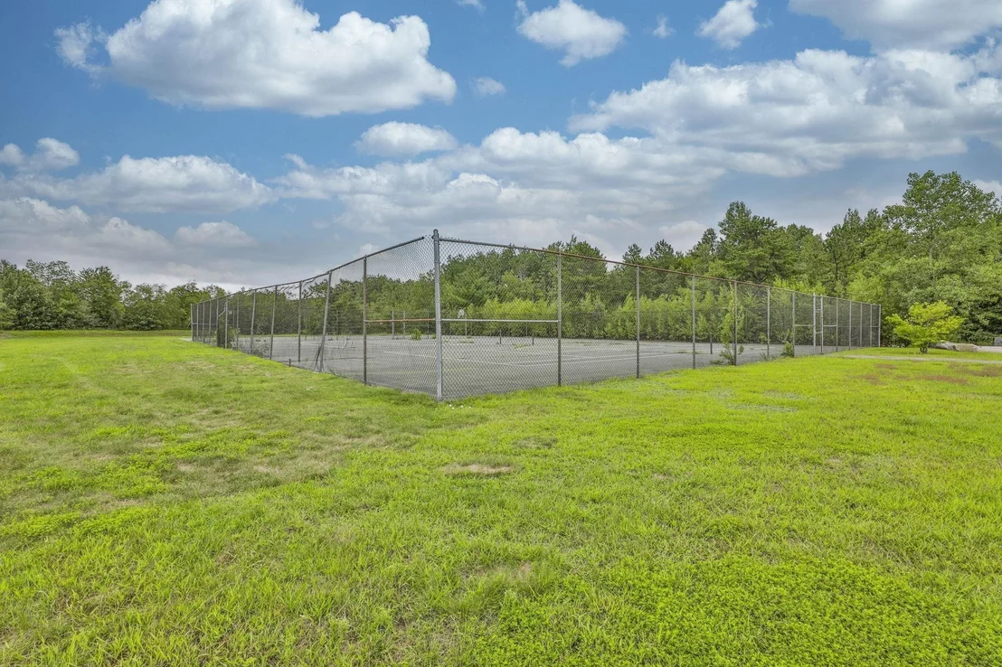 Photo of Unit 23 at 1465 Hooksett