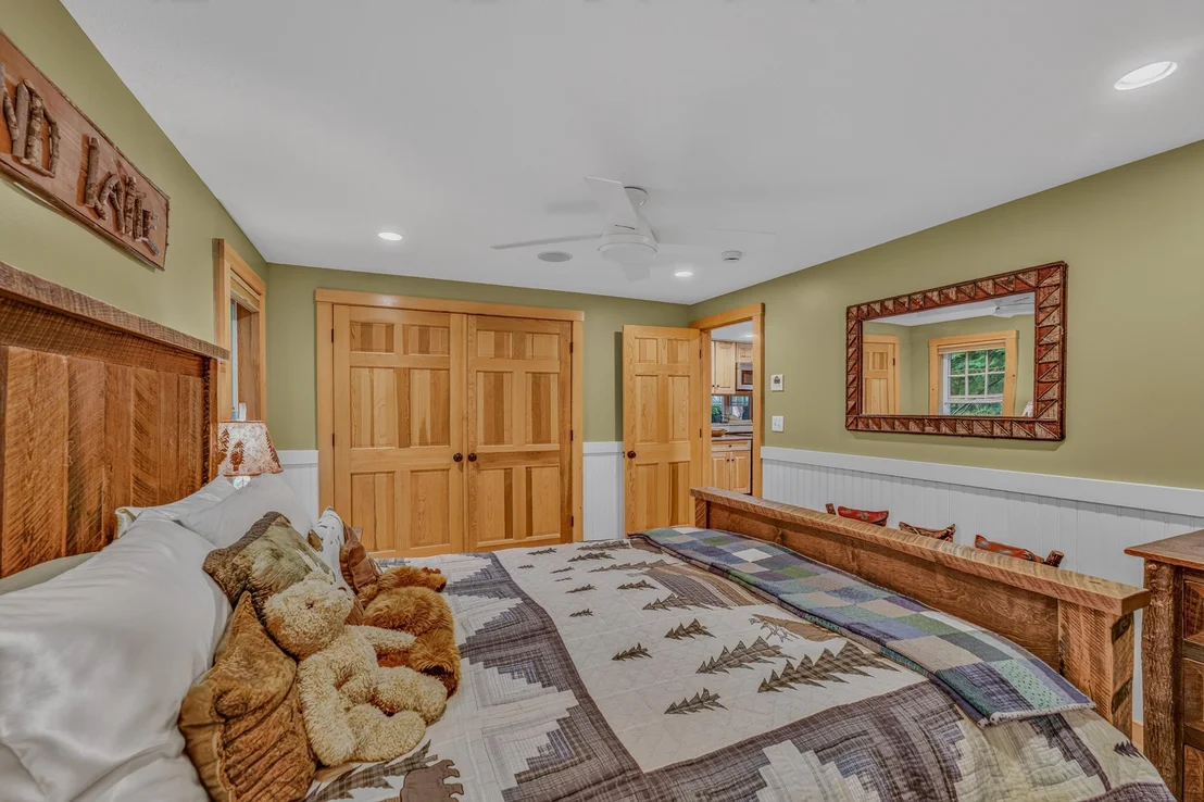 Photo of 32 Stoney Brook