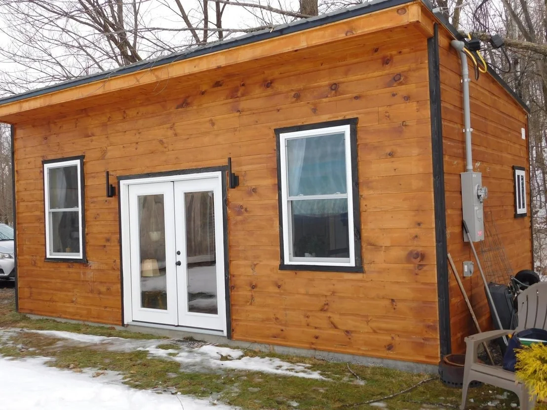 Photo of 2882 Perley
