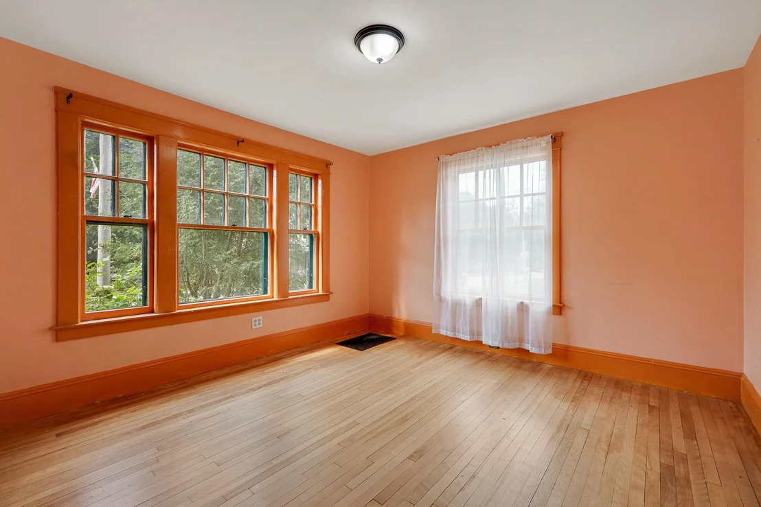 Photo of 173 Central