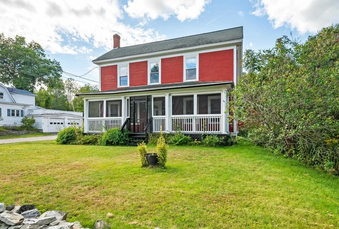 Photo of 2069 Riverside