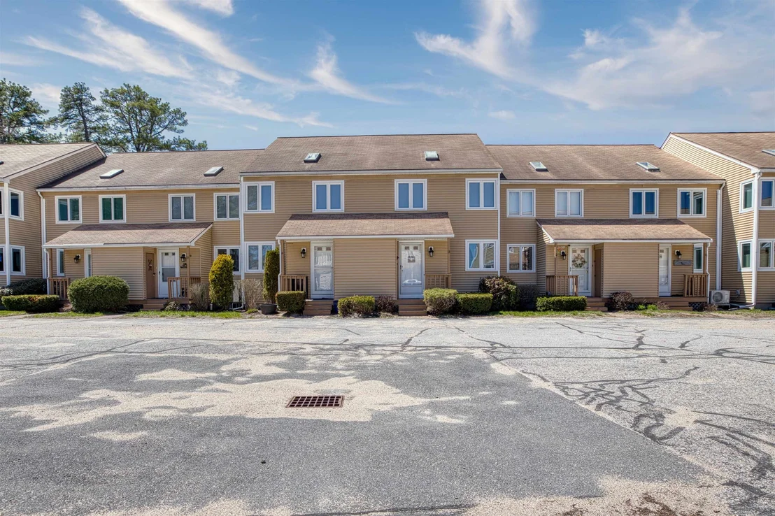 Photo of Unit 13 at 50 Patch Pond