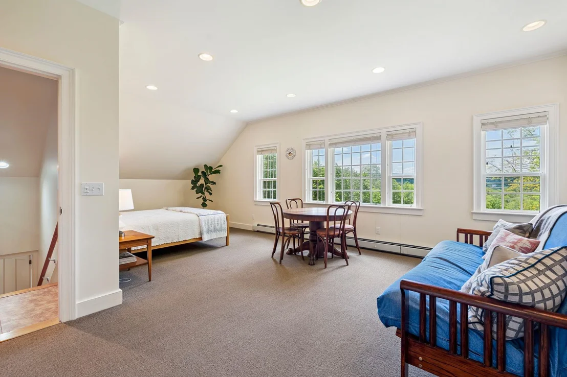 Photo of 16 Olcott