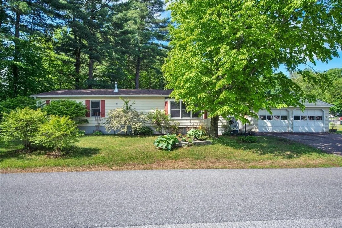 Photo of 107 Williston Woods