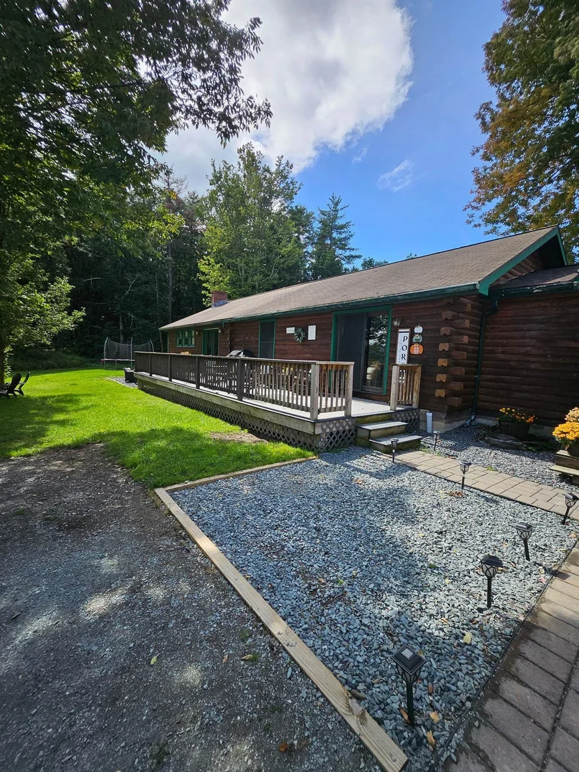 Photo of 731 Howard Hill