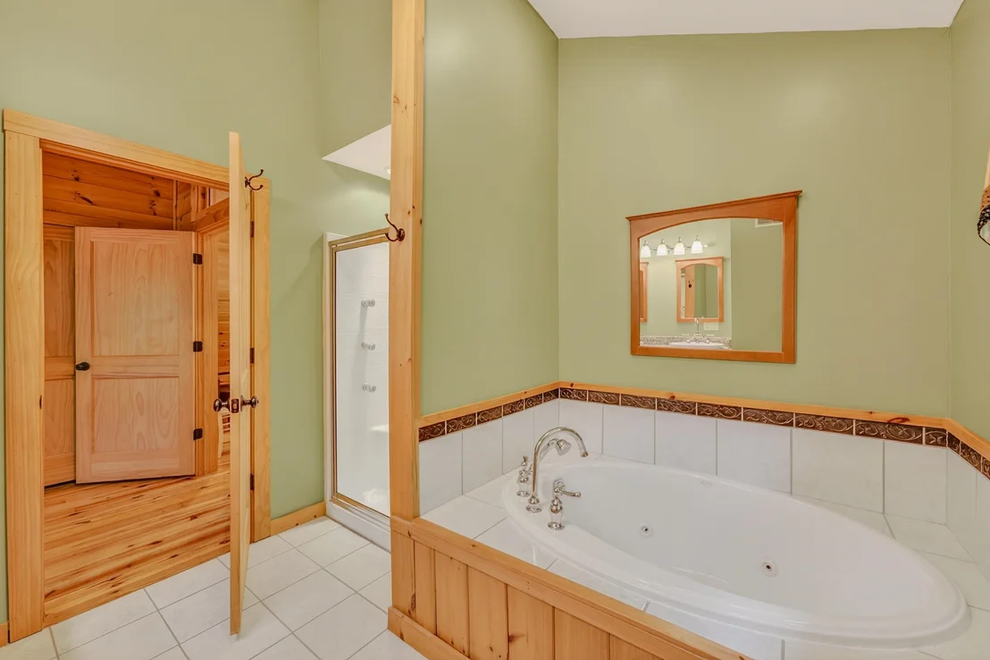 Photo of 1560 Cherry Valley